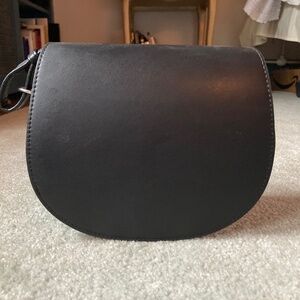 Uniqlo Black Demi-Lune Saddle Crossbody Purse Vegan Top-Flap Never Used